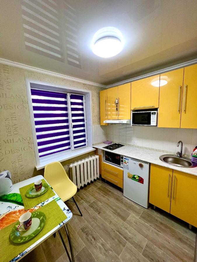Apartment яркая в стиле поп арт в центре города Karaganda